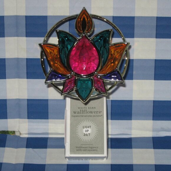 BBW White Barn Wallflowers Diwali Lotus Fragrance Nightlight Plug NEW - Picture 6 of 6